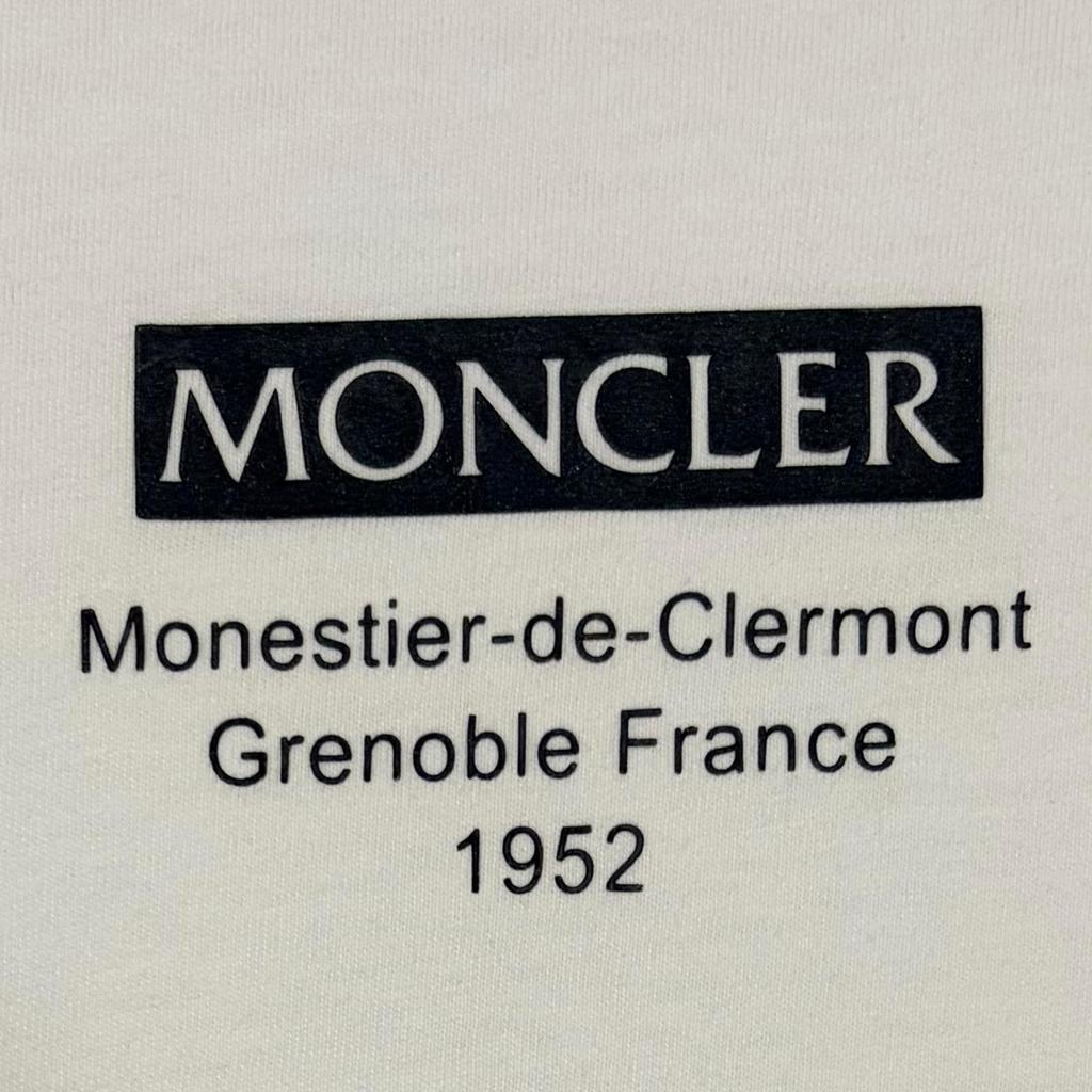 MONCLER Long-sleeved Size T-Shirt White Men's Size M Model F20918D707108390T