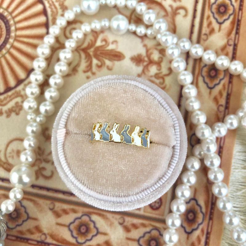 

Adjustable Crafted Beautifully Copper Ring With Colorful Flower Design Ideal For Women Fashionable J5066