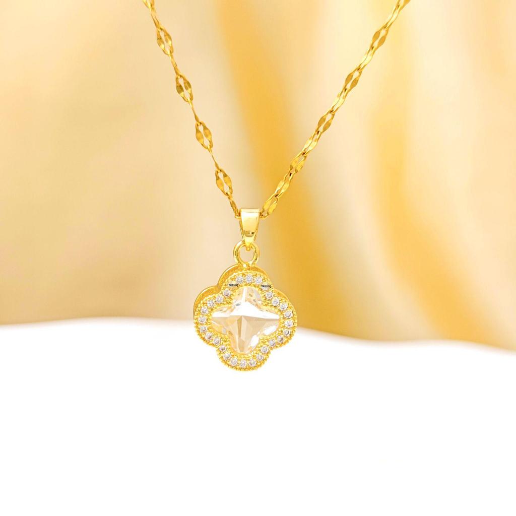 Women's Light Luxury Four-Leaf Clover Necklace - Versatile European-American Fashion in Titanium Steel