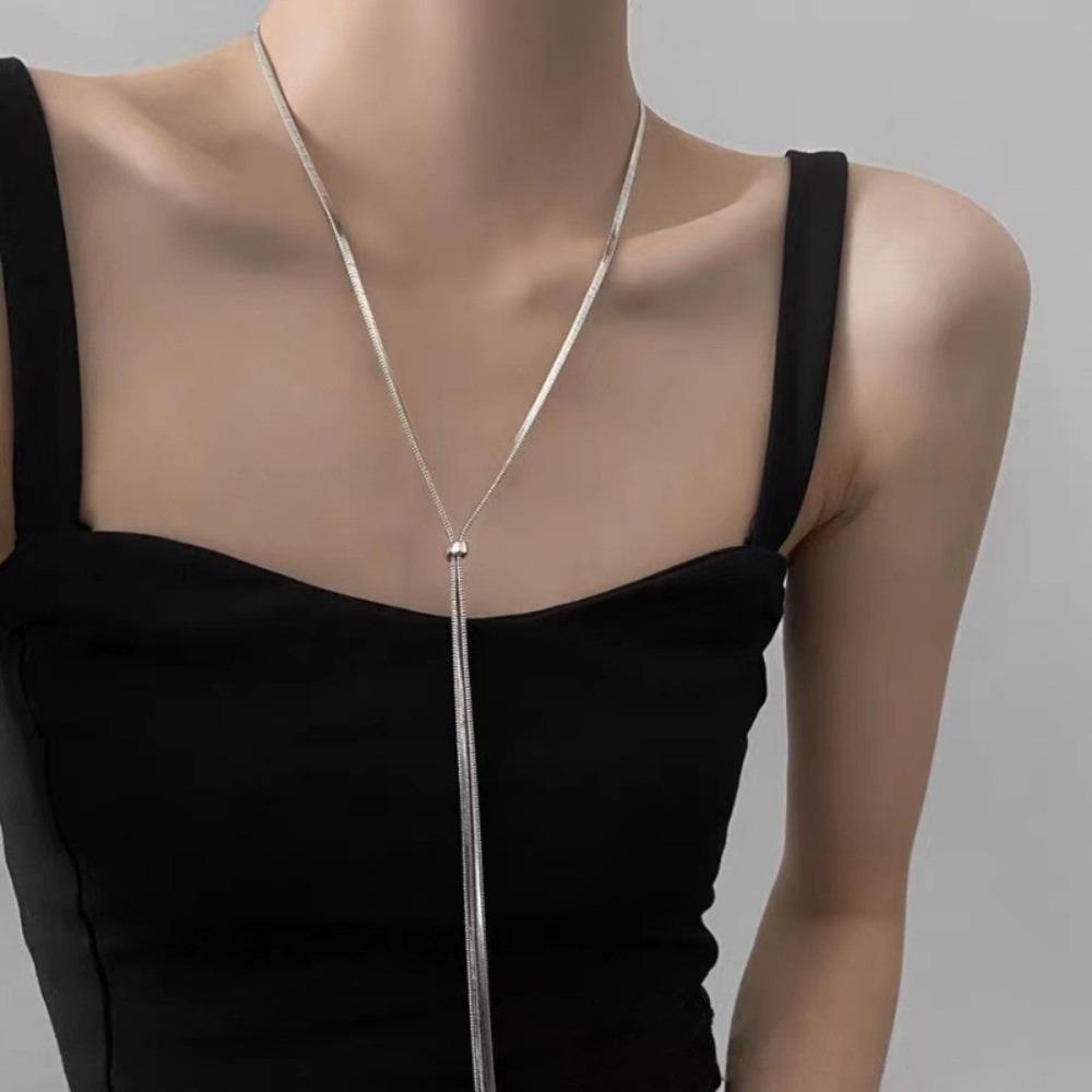 Minimalist style~ Super long pull necklace women's niche light luxury design advanced sense snake bone chain simple versatile neck chain