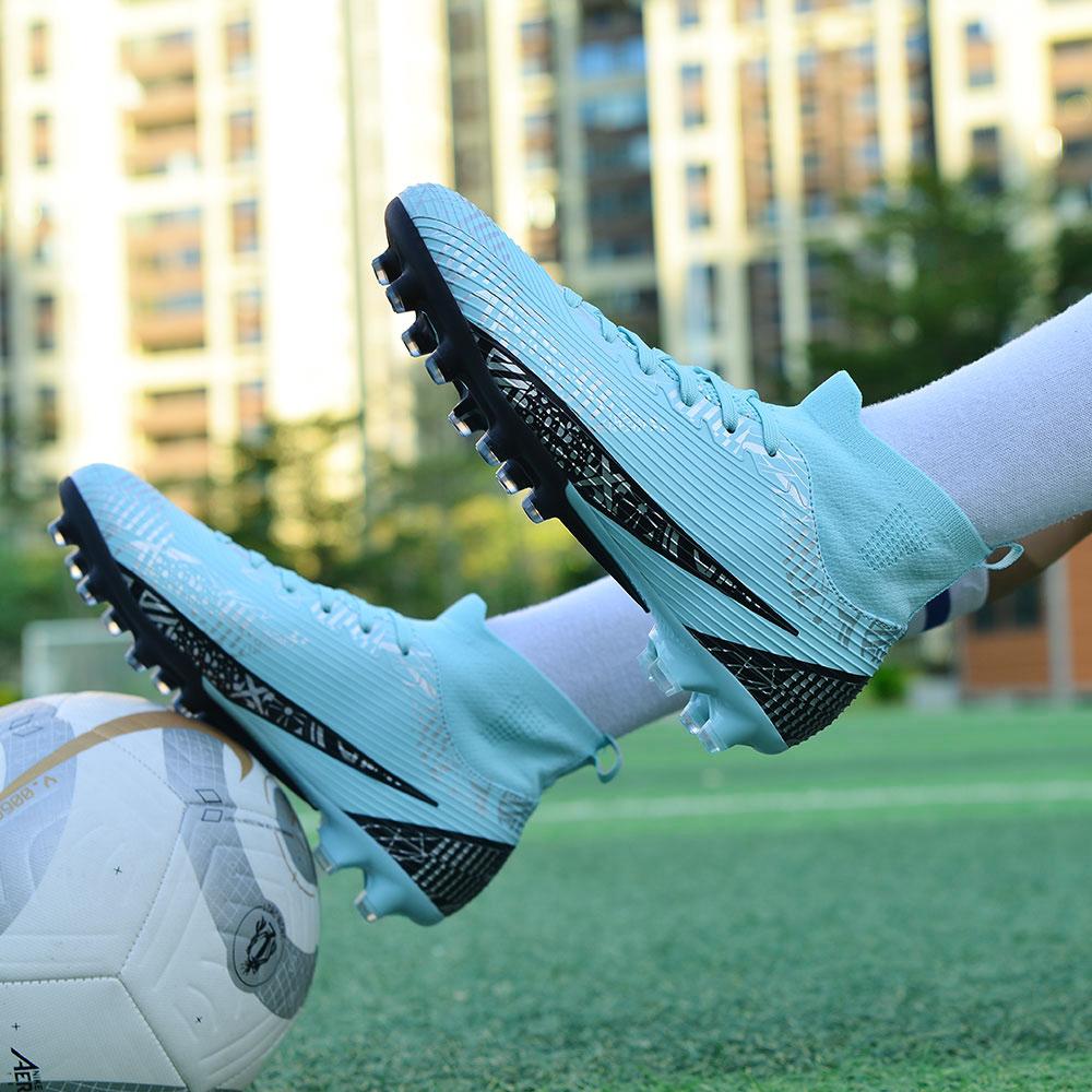 Unisex Soccer Shoes Outdoor/Indoor Boys Girls Football Boot Professional Futsal Football Training Sneakers