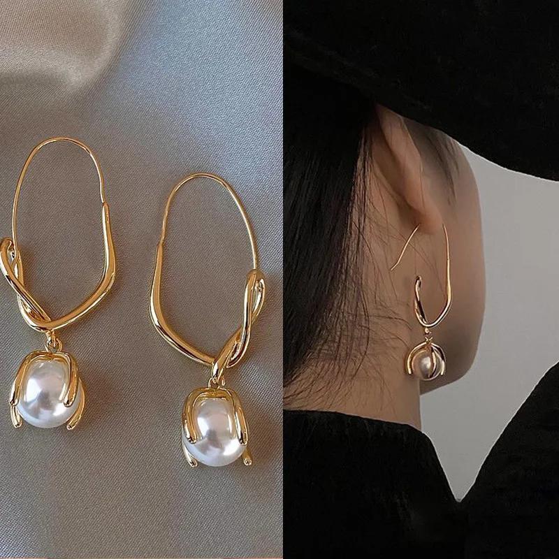 Metal Twisted Line Vintage Imitation Zircon Earrings Fashion Elegant Dangle Earrings luxury Design Women Zircon Accessories