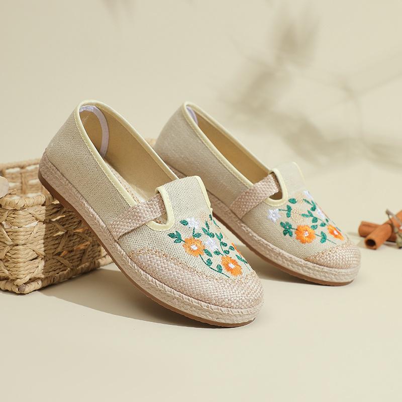 Women's Embroidered Shoes Fashion Lightweight Linen Women's Shoes One Pedal Breathable Mom Shoes