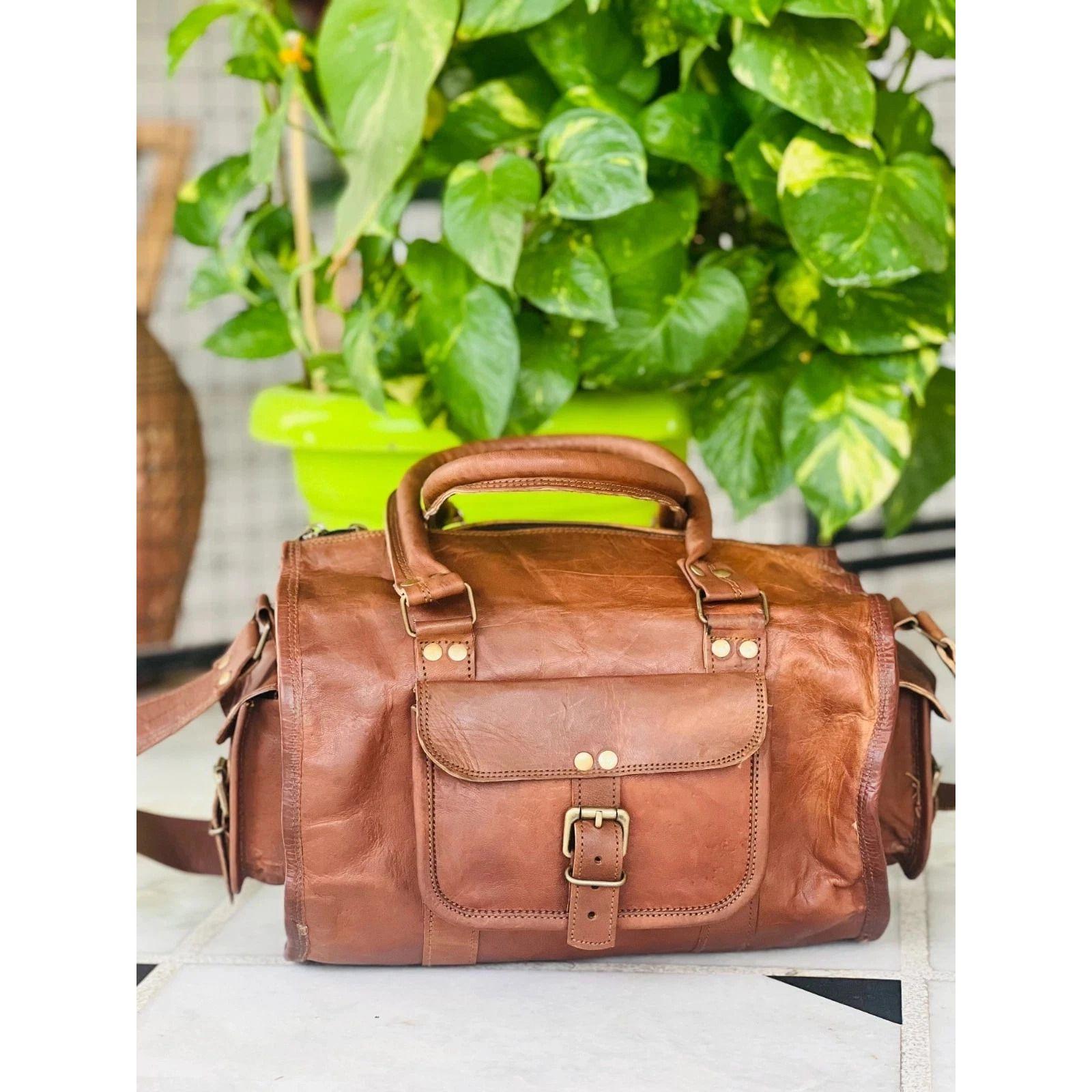 

Leather Bag Gym Travel Luggage Duffel Weekend Overnight Vintage Genuine New 13 in