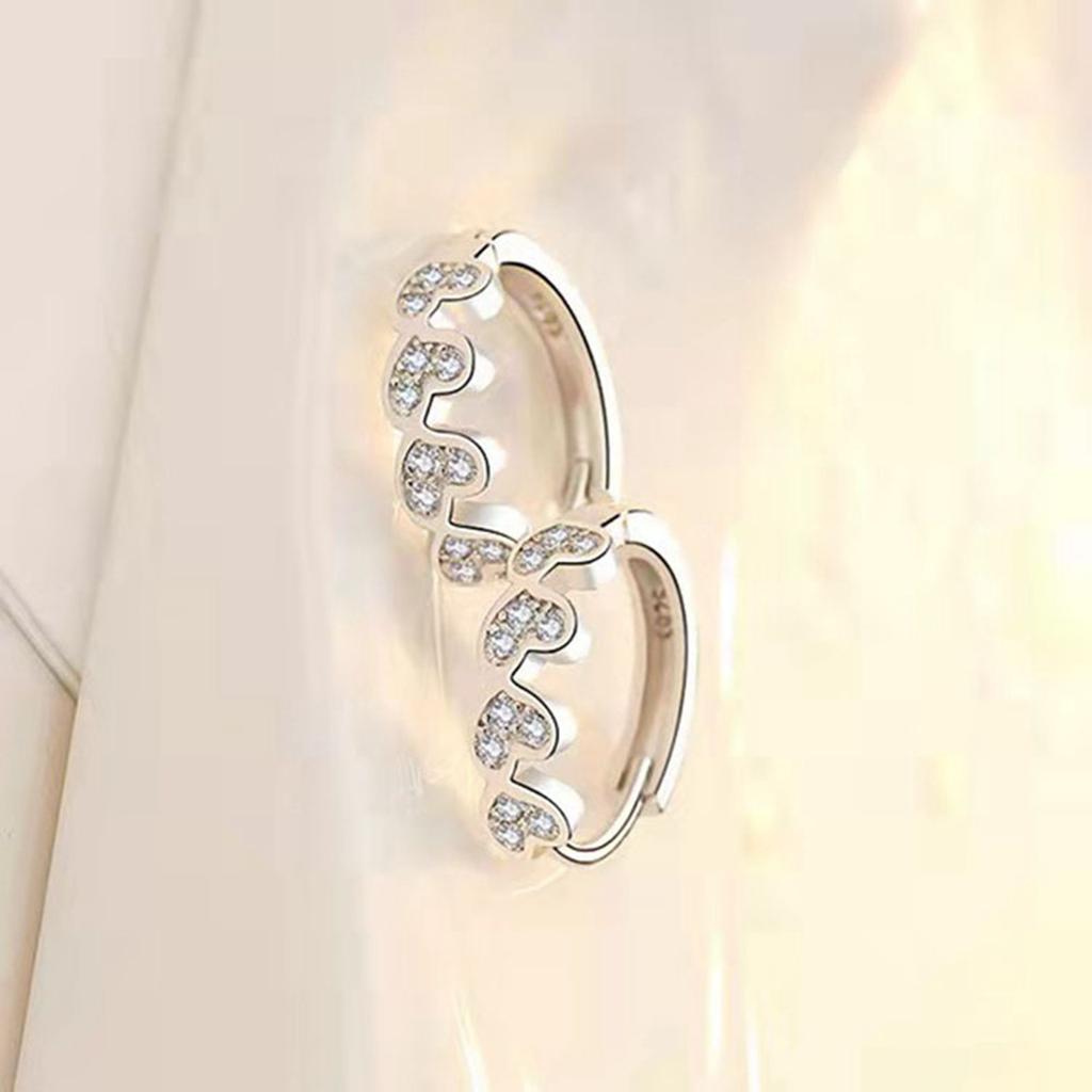 Minimally Designed Heart-shaped Diamond Studded Earrings