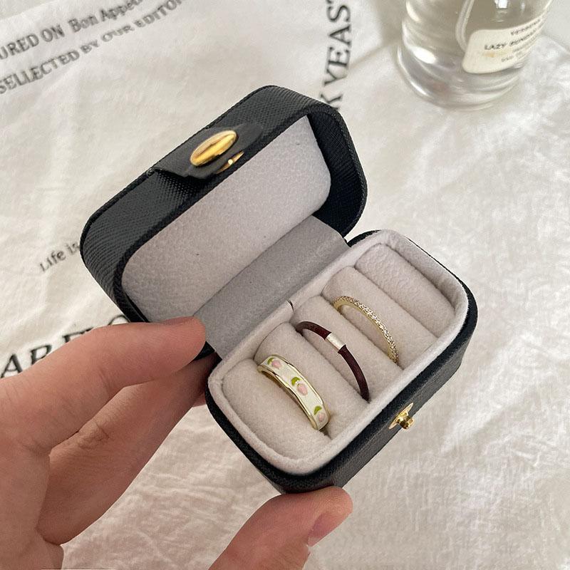 Mini Travel Ring Jewelry Box Portable PU Leather Organizer with Golden Clasp for Earrings Rings Small Accessories Storage Case