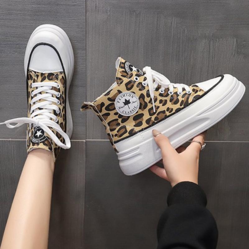 Женские белые туфли на толстой подошве увеличивающие рост износостойкие удобные и модные парусиновые полуботинки с круглым носком 35 коричневый 1980₽