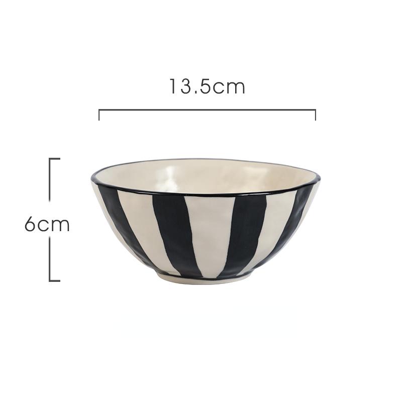 

Керамическая посуда в черно-белую полоску, глубокая фарфоровая тарелка, тарелка в виде соломенной шляпы, тарелки для пасты, миски, столовая посуда, можно использовать в микроволновой печи