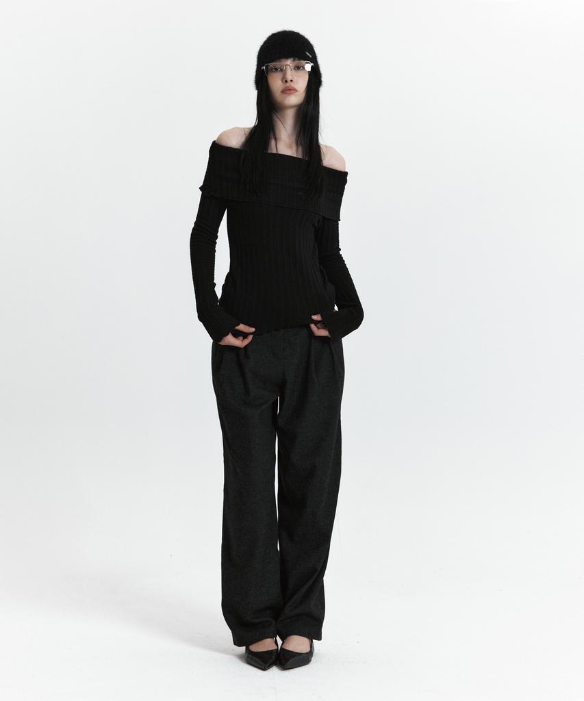 Kyuliti C Asymmetric Off-Shoulder Knit Top_Black