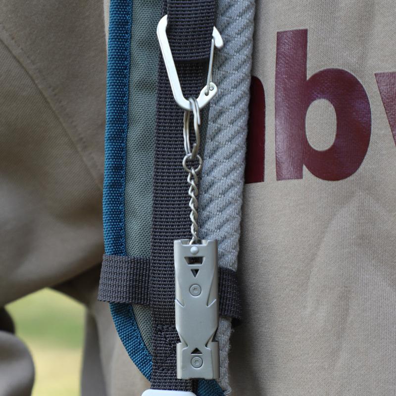 Doppelpfeifen-Anhänger-Schlüsselanhänger Hohe Dezibel Tragbar Outdoor-Überleben Notfall Camping-Werkzeug Multifunktion 1 Stück