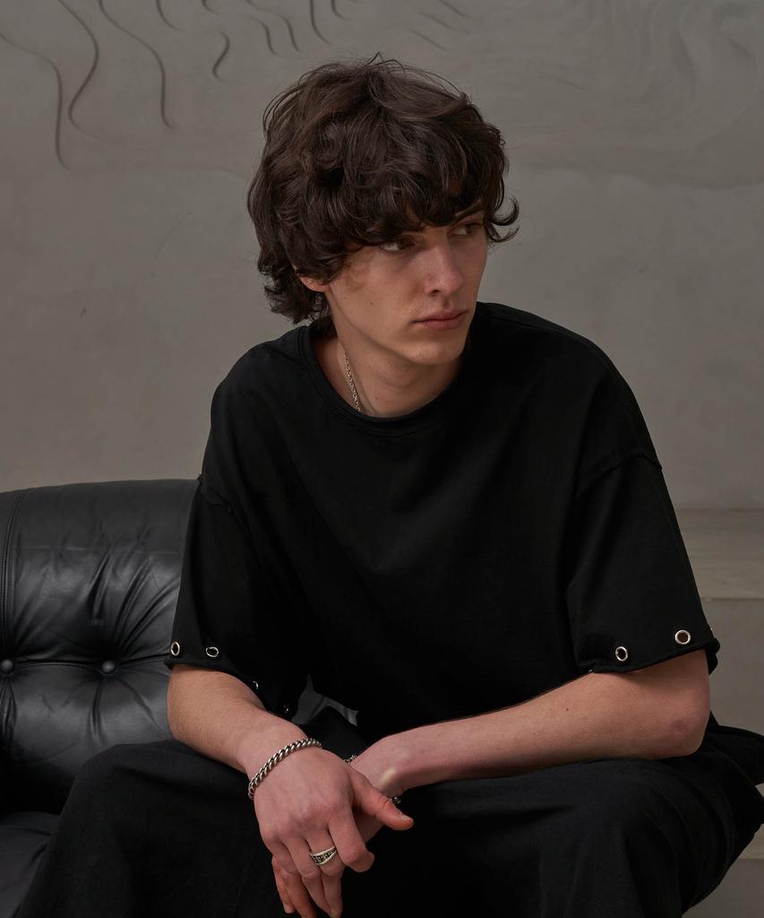 TENER Sleeve Eyelet T-Shirt (Black)