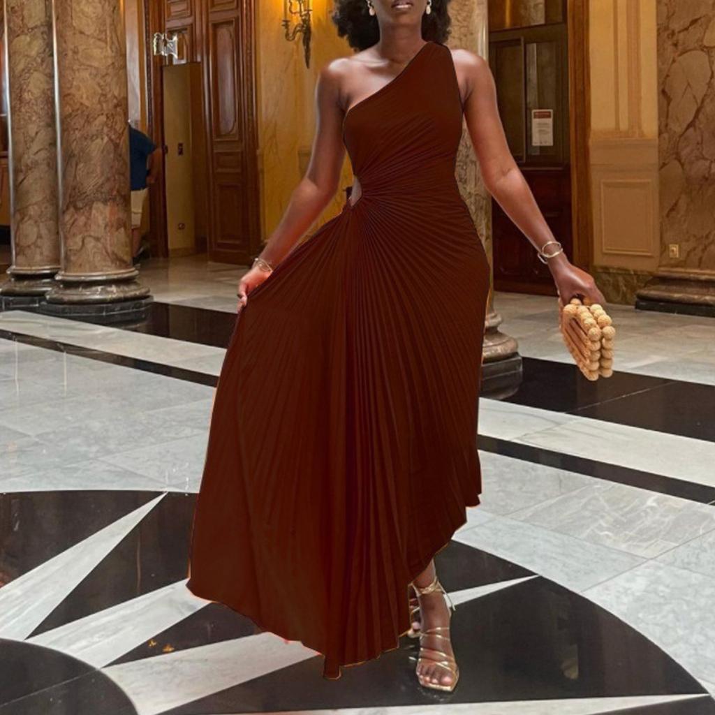 Damen Modisches Einfarbiges Lässiges Sexy Temperament Ein Schulter Schräger Kragen Plissiert Ausgeschnitten Kleid Langes Kleid