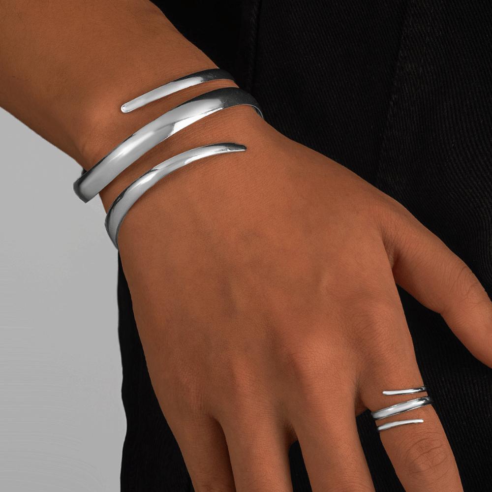 

2Pcs/Set Trendy Hollow Snake Armlet Minimalist Geometric Ring Multi-layer Jewelry Set Daily Wear серебряный