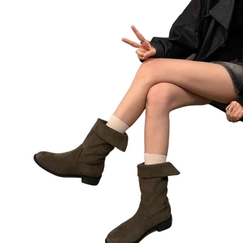 Круглый носок на низком каблуке — фото 7