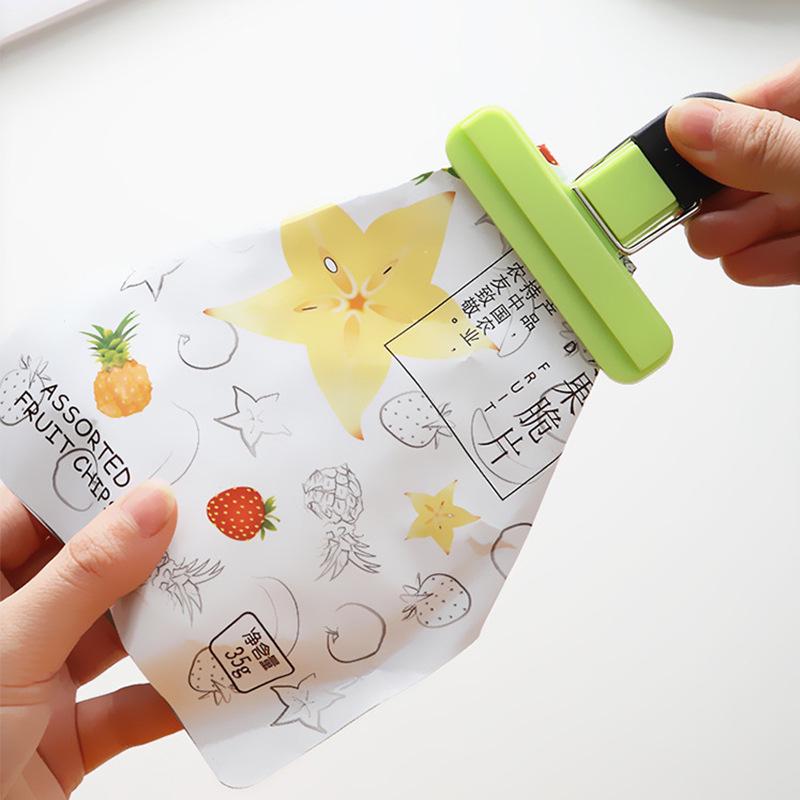 Moisture-Proof Food Bag Sealer Clips In Small and Large Sizes for Snacks, Tea, and Milk Powder