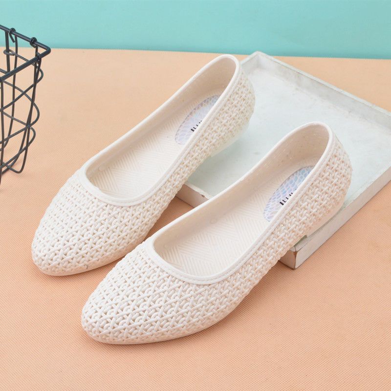 Women's Pointed Fashion Sandals Summer Flat Bottom Hollow Plastic Versatile Work Shoes