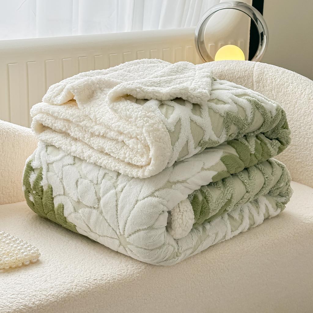 New thickened lamb fleece blanket, jacquard yarn-dyed, double-layer fleece blanket, cationic multi-functional small blanket