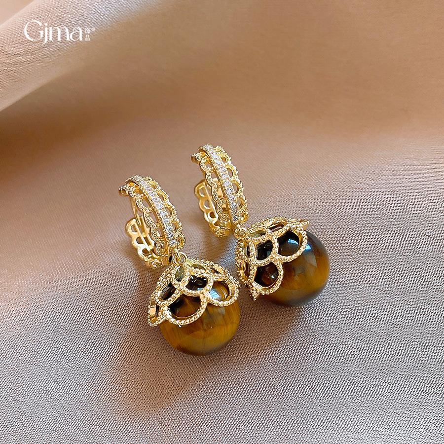 French court lace tiger's eye earrings light luxury ear buckles retro versatile earrings