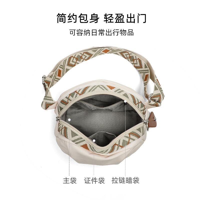 Bags New Canvas Bags Breast Bags Autumn and Winter Women's Bags Versatile Messenger Bags Shoulder Fanny Packs Shell Bags Small Bags