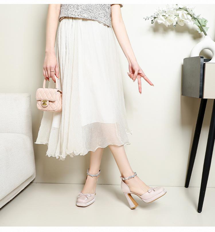 Neue Brautschuhe Hochzeitsschuhe - Französische Schleife Strassstein Blockabsatz Geschlossene Zehenpartie Sandalen, Bequem Nicht Ermüdend, Sexy Cut-Out für Club/Abend, XW-A938-13