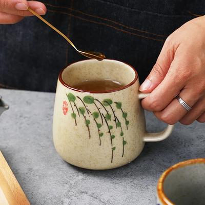 350ml Japonský Retro Keramický Hrnček na Kávu s Vekom a Lyžičkou Žáruvzdorný Stabilný Dizajn na Mlieko Čaj Raňajky Domov Kancelár Darček