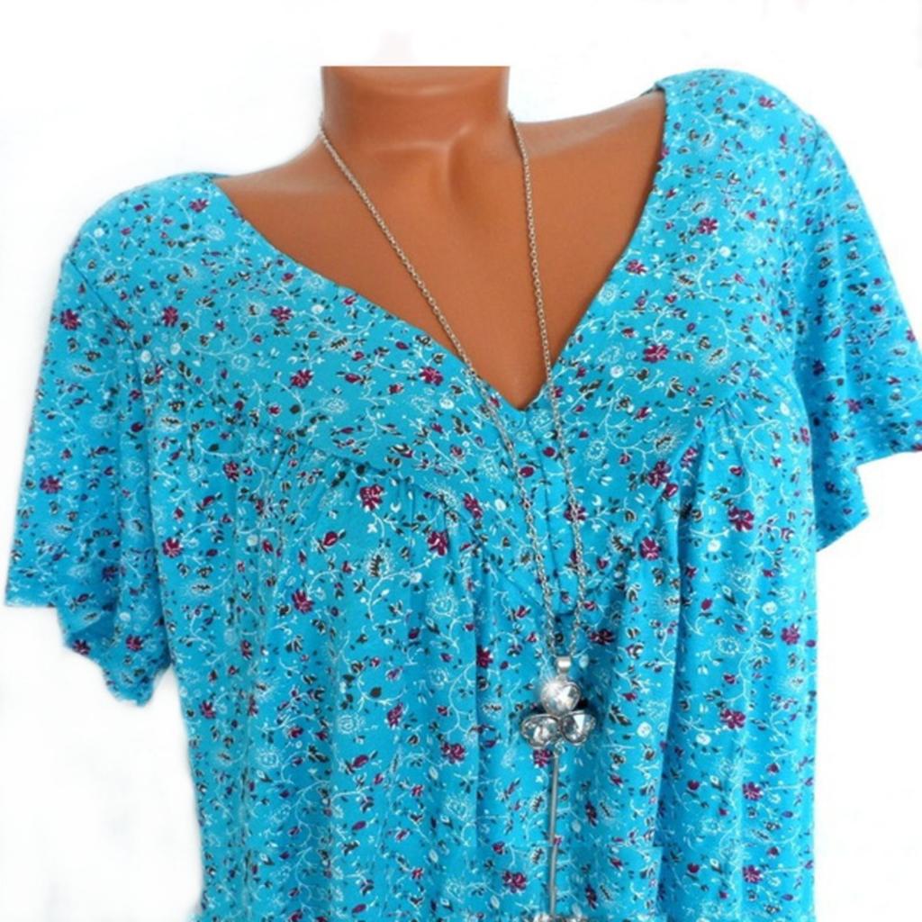 Large Size, Floral Top, V-neck, T-shirt, Loose Fit, Short Sleeved, Printed T-shirt