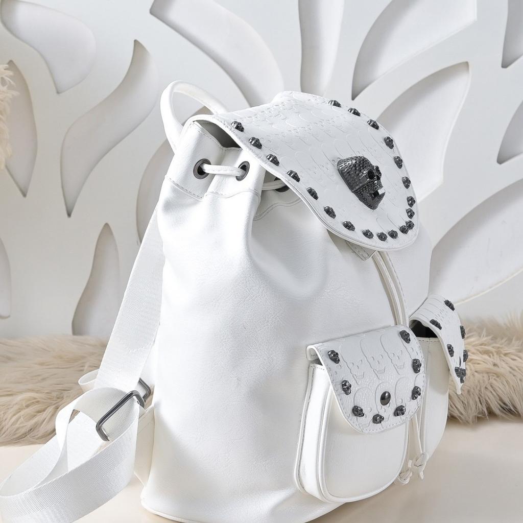 European and American Fashion Retro Women's Bag Street Trend Skull Heavy Metal Motorcycle Hand-held Backpack Women's Backpack