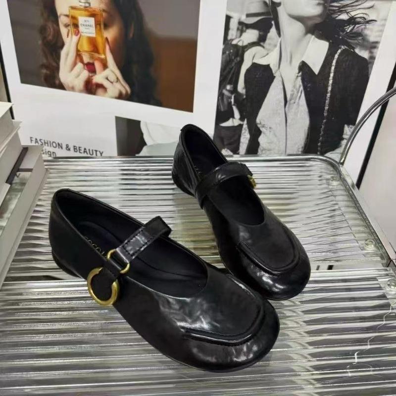 Light mouth one-word buckle belt single shoes women's autumn new versatile casual women's shoes solid color simple Mary Jane shoes