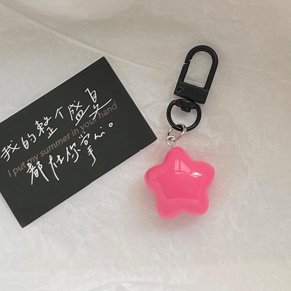 

Розово-красный брелок-звезда: Милая крутая подвеска для лучших друзей и пар
