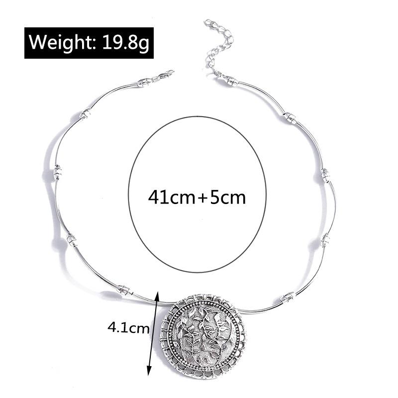 Plain Carved Necklace Vintage Silver Round Leaf Pendant Necklace Female