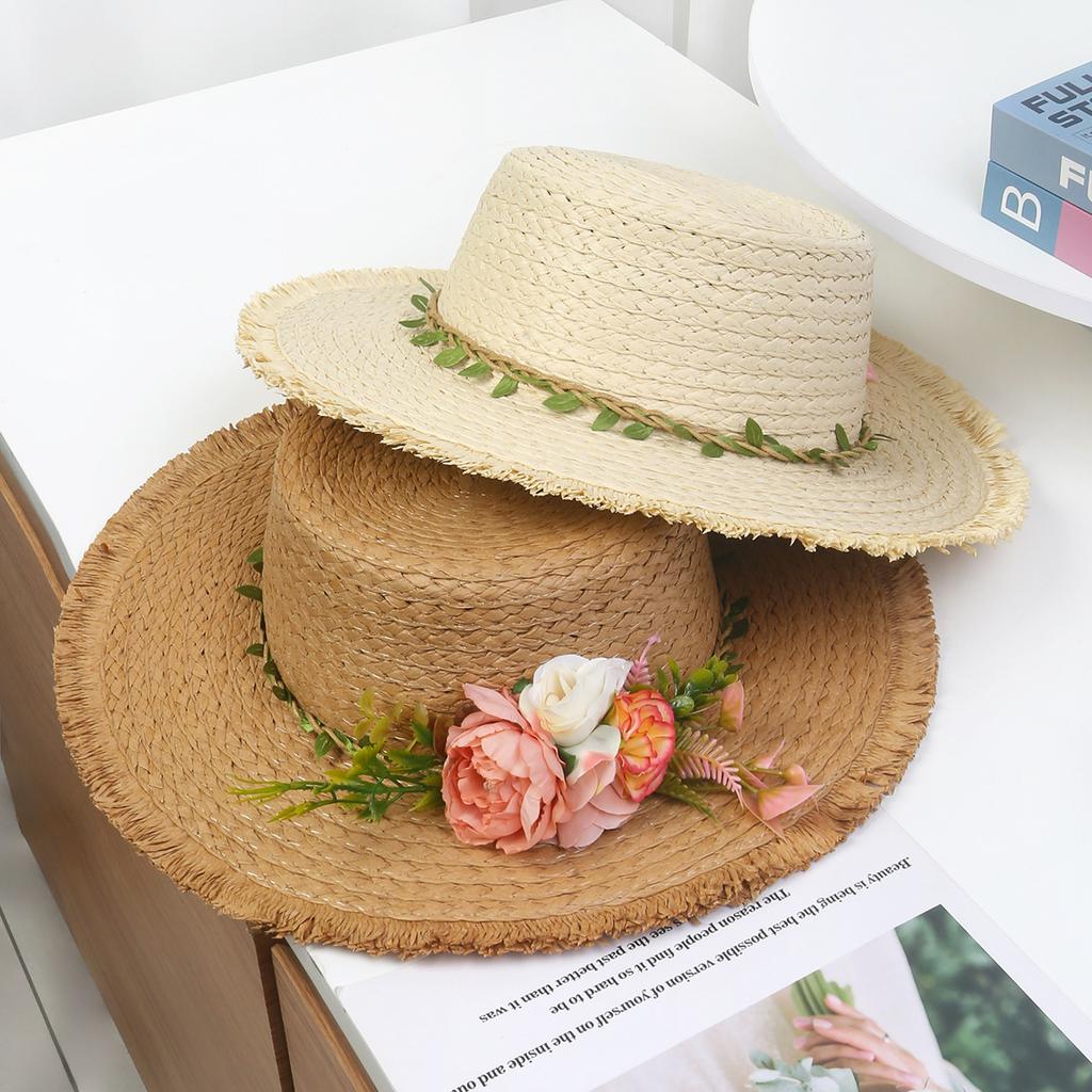 Ladies Straw Hat Flower Sun Hat Burr Elegant Travel Beach Hat Hand Knitted