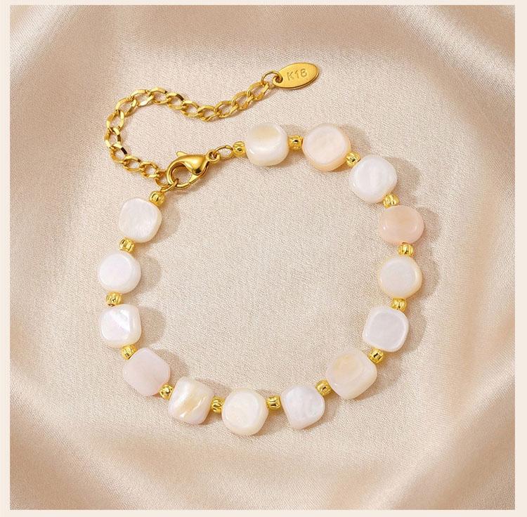 Boho Beaded Bracelet Natural Shell Turquoise Bead Chain Stackable Layering Bracelet for Women Summer Beach Jewelry