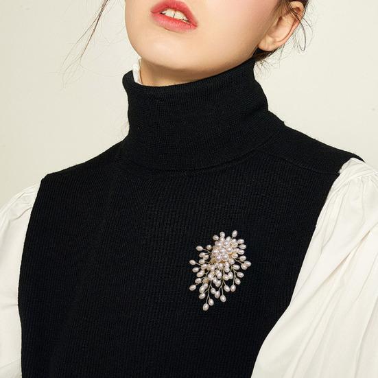 Zinc Alloy Brooch Pin Irregular Shape Imitation Pearls Lapel Badge Brooch Versatile Accessory