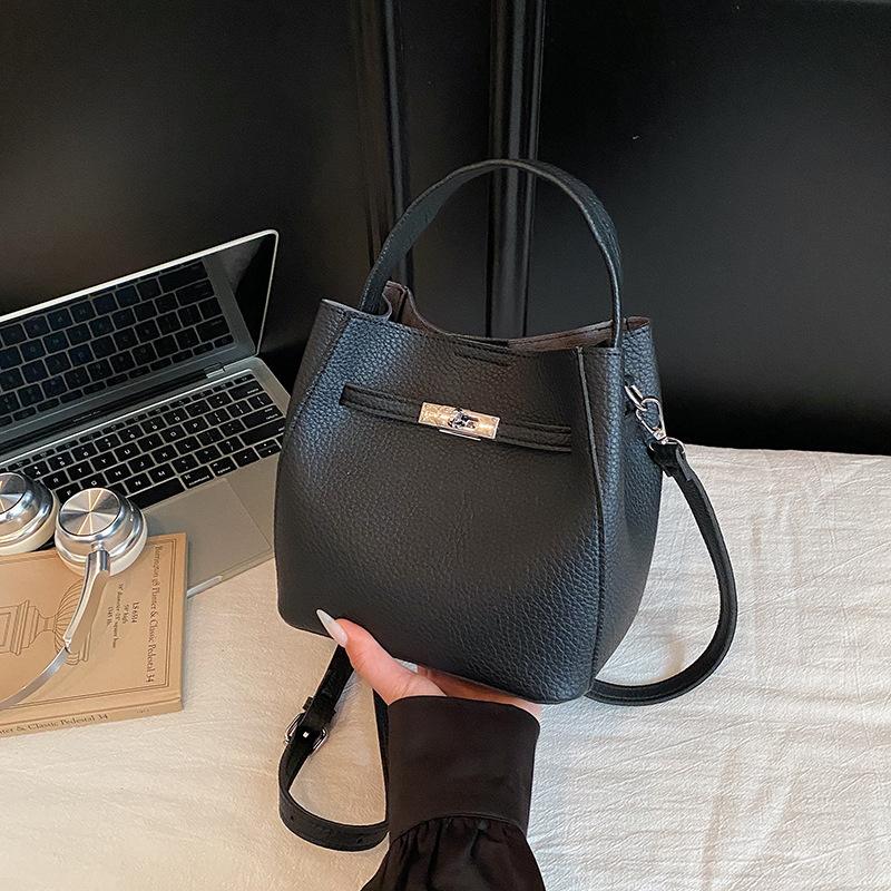 Simple Handbag, Small Carrying Bag, High Appearance Level Bucket Bag, Commuting and Casual Single-shoulder Crossbody Bag