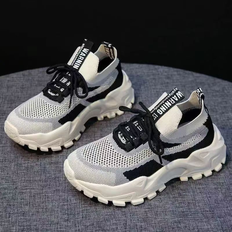Women's Sports Shoes 2024 Spring and Autumn New Mesh Breathable Running Shoes Soft Sole Lightweight Casual Sports Shoes