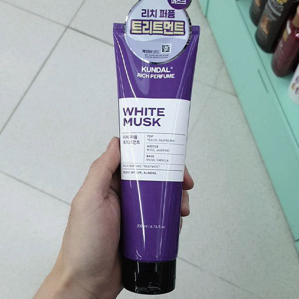 

Kundal Rich Scent Treatment White Musk Scent 200ml