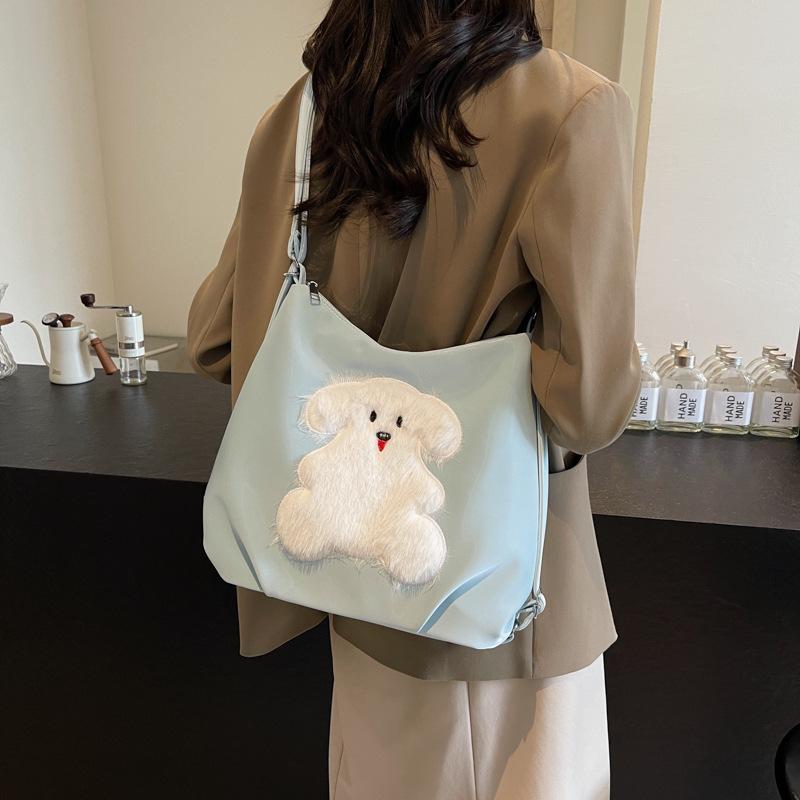 

Милая женская сумка-тоут для девочек 2025 осень и зима новая мультяшная анимация большая вместимость рюкзак для поездок на работу женская сумка 33*12*29