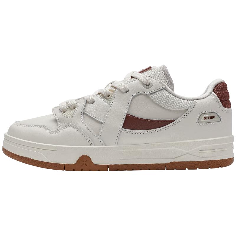 Xtep Women s MAXX Sports Board Shoes M