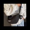 New casual large-capacity solid color fashionable versatile shoulder nylon waterproof student commuting ladies messenger bag