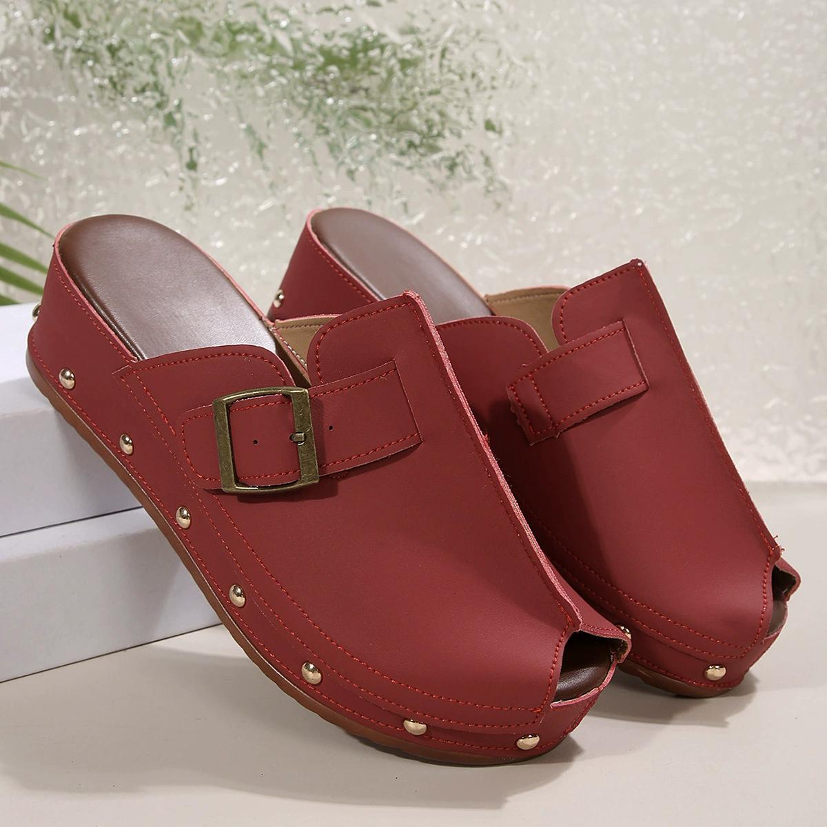 Новые летние тапочки на толстой подошве с заклепками и пряжкой на поясе 36 красный 1664₽