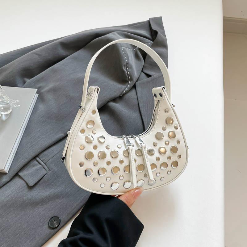 

Европа, Америка, простая и модная новая весенняя сумка под мышку 2025, личность, трендовая, крутая, в горошек, с заклепками, портативная, сумка-ведро для женщин белый