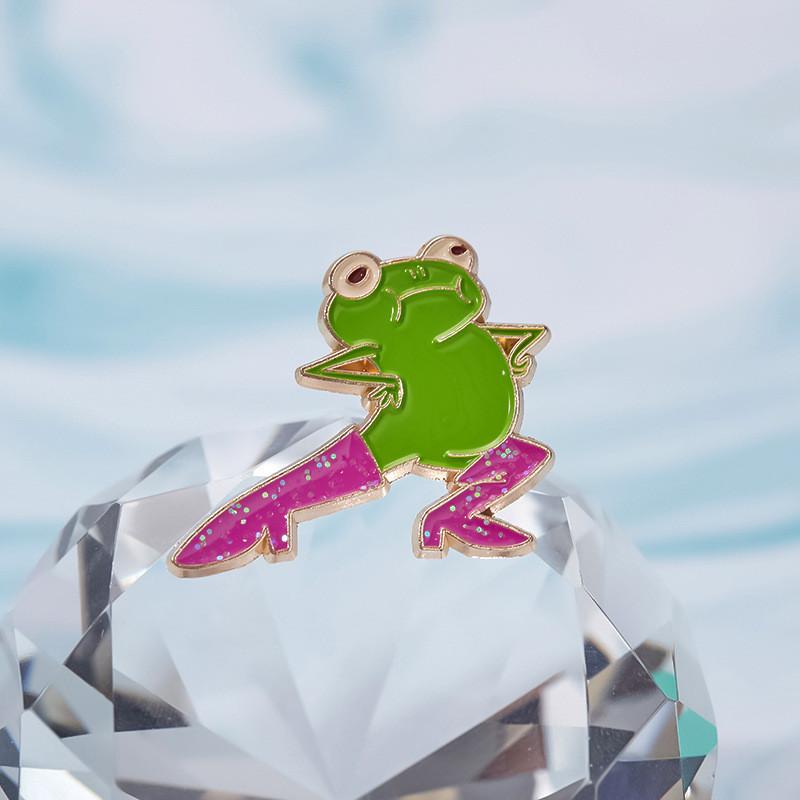 Animal Funky Trendy Frog Design Brooch Pin Versatile Accessory For Men Women And