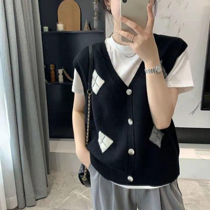 Spring and Autumn Vintage Rhombus V-neck Knitted Vest Cardigan for Women Layered Vest Sweater Casual Cardigan Sweater Vest Tops