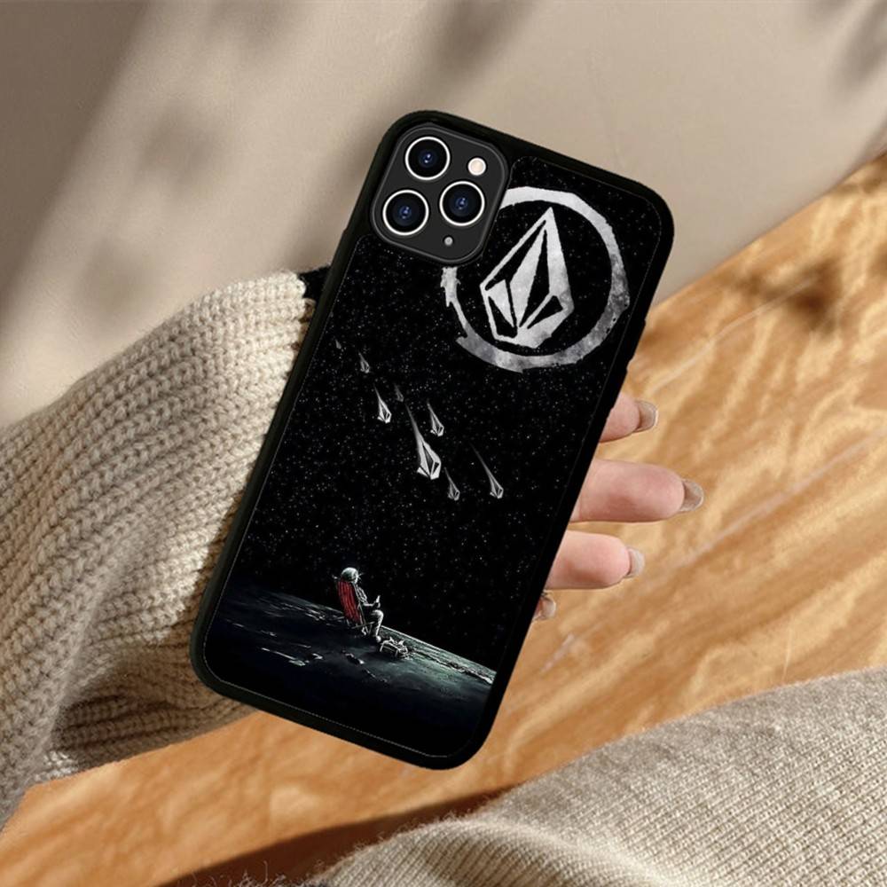 L-Luxury V-VOLCOM-S Phone Case Silicone PC+TPU For For IPhone 11 12 13 14 15 16 Plus Pro Max Cover