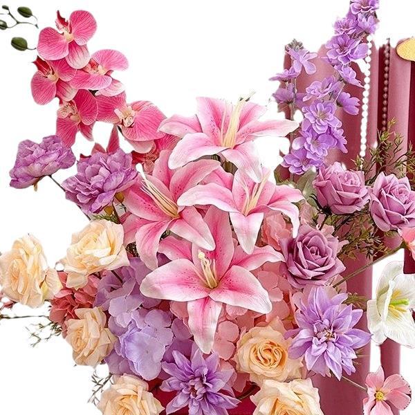 Romantic Wedding Aisle & Table Flower Arrangement: Floral Art Bouquet and Ornaments