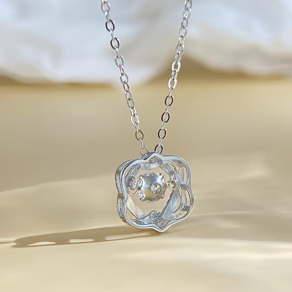 0.5Ct Gra Moissanite Necklace for Women Sparkling Simulated Diamond Pendant Beating Heart S925 Silver Fine Jewelry Gift