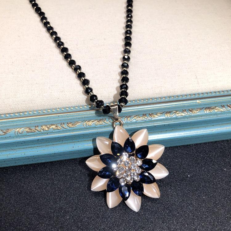 Retro Long Crystal Sweater Chain Women's Versatile Temperament Flower Pendant Necklace Fashion Ethnic Style Hanging Accessories