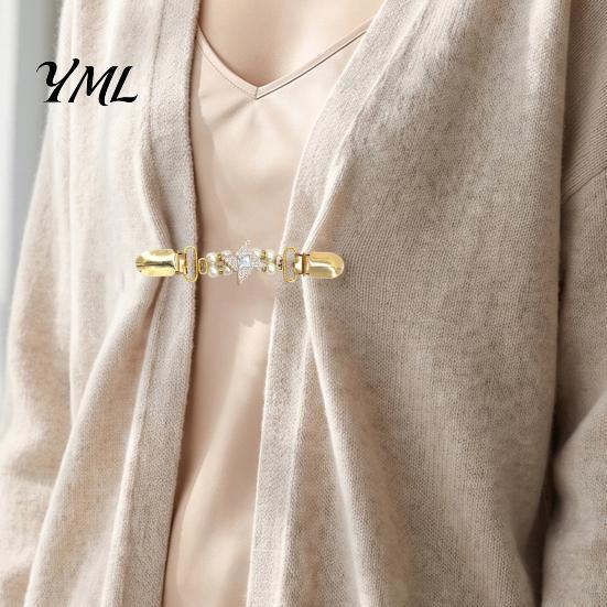 Fashionable Collar Pin 2Pcs Vintage Sweater Clips for Women Girls, Retro Faux Pearl And Rhinestones Cardigan Clips, Elegant Clothing Fasteners Dresses
