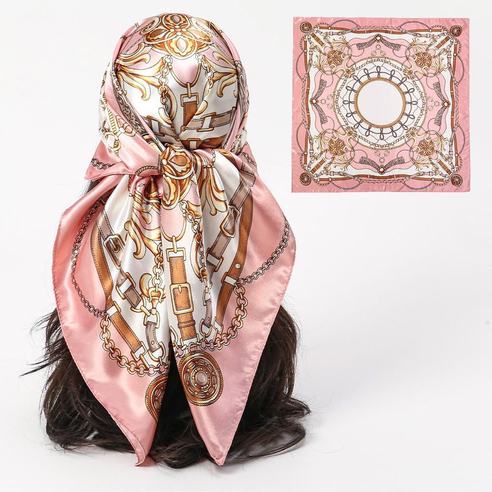 

Breathable Sustainable Material Chain Elements Scarf Satin Square Scarf рожевий