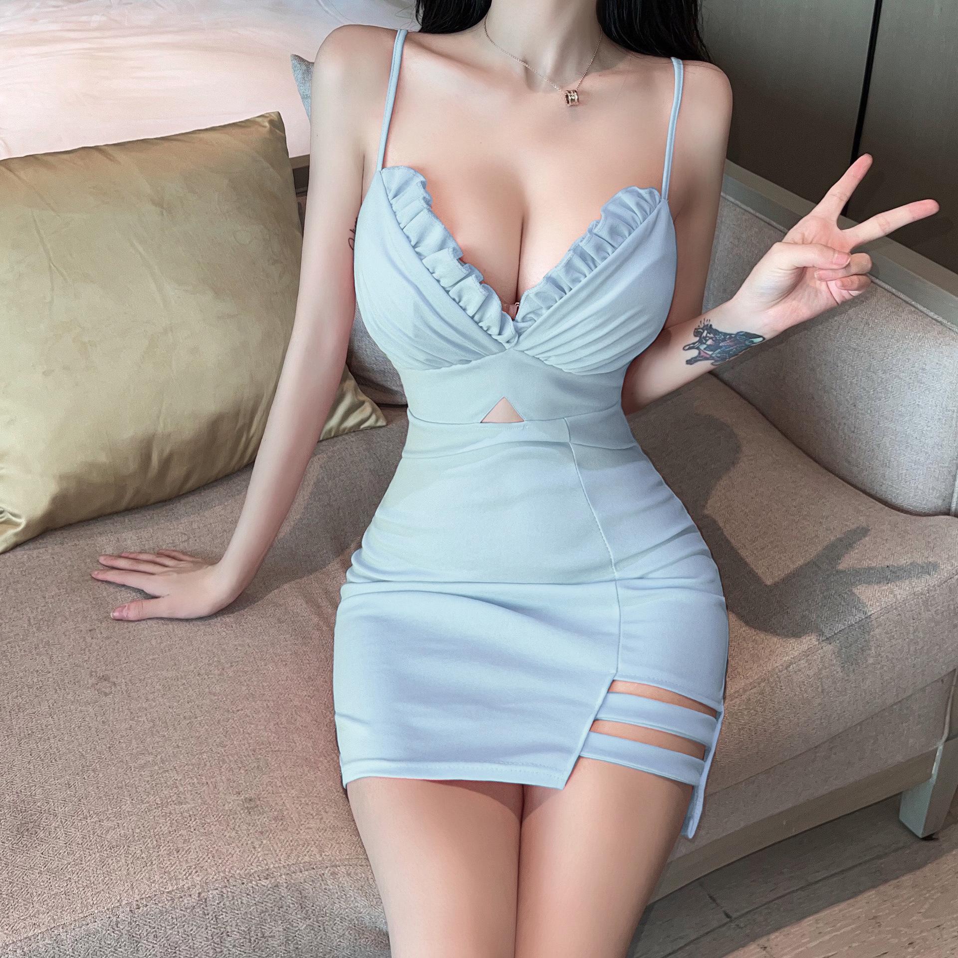 

Wind sexy pure desire dress, low-cut v-neck waist irregular pleated tight hip skirt L небо синє кольору